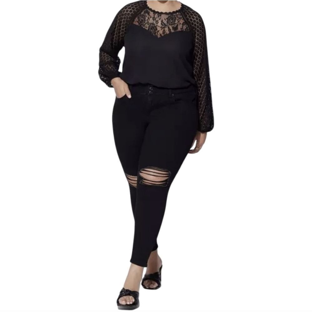 Torrid Black Distressed Super Soft Mid-rise Jeans Size 22 Short NWT